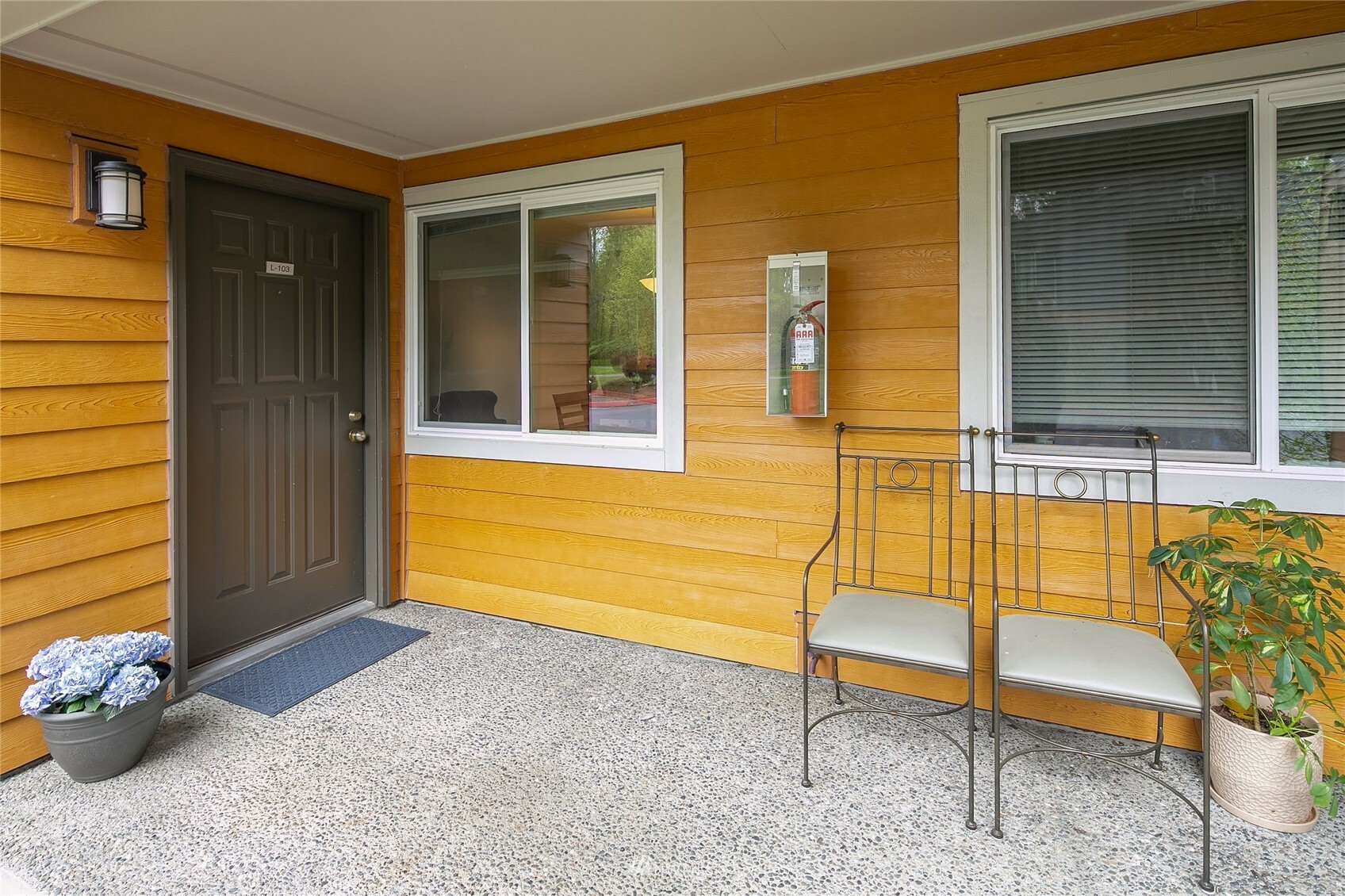 Property Photo: 10816 NE 147th Lane L103 WA 98011