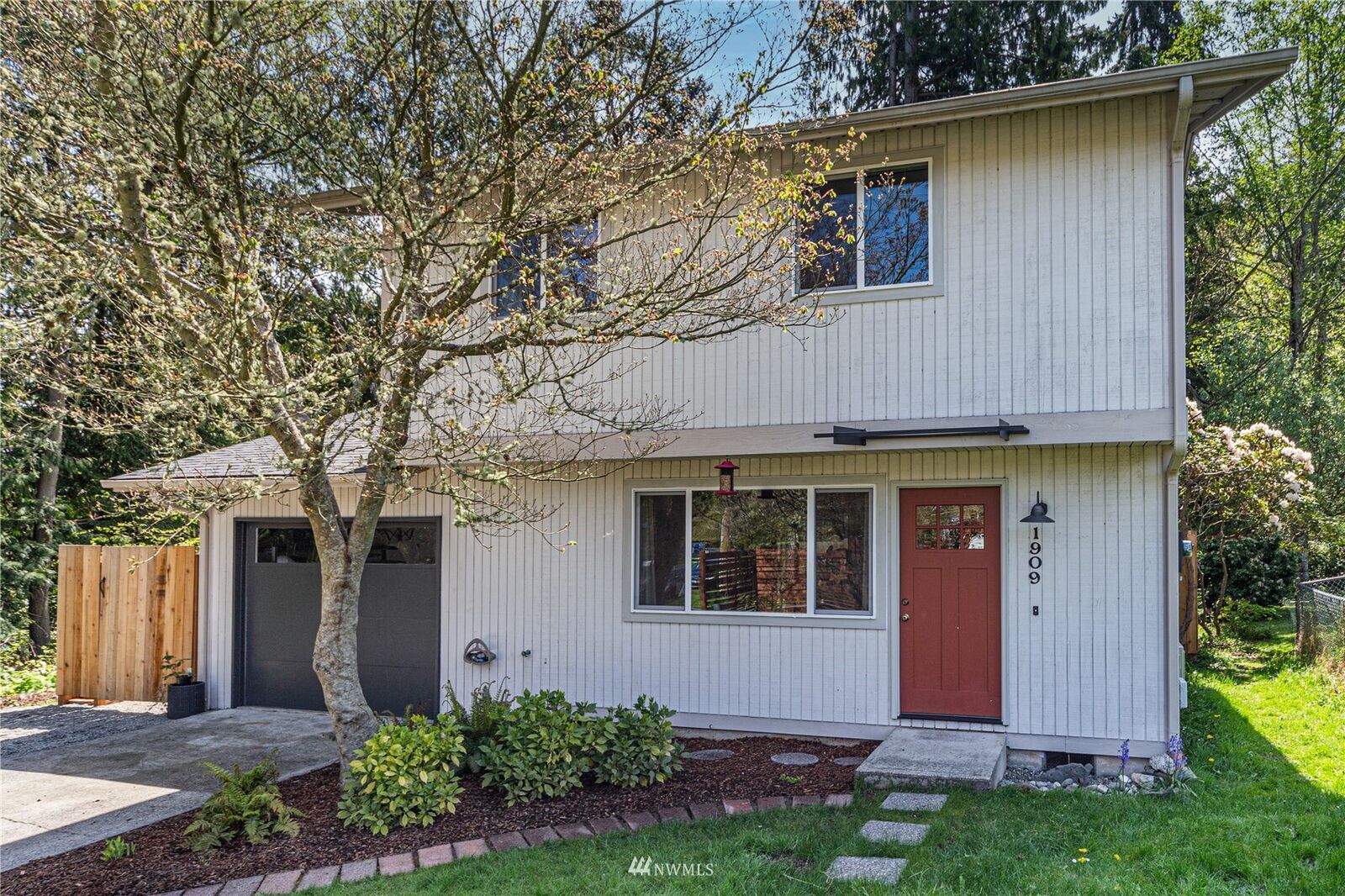 Property Photo:  1909 9th  WA 98368 