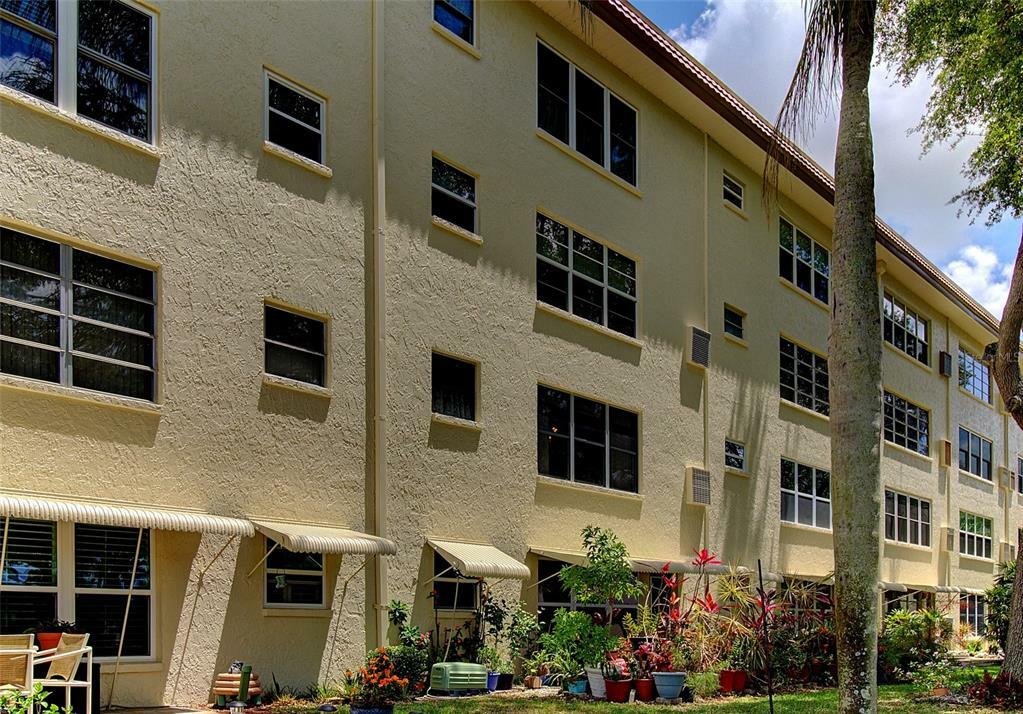 Property Photo: 5725 80th Street N 203 FL 33709