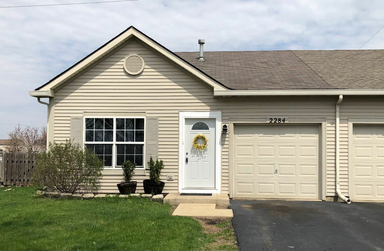 Property Photo: 2284 Rebecca Circle IL 60538