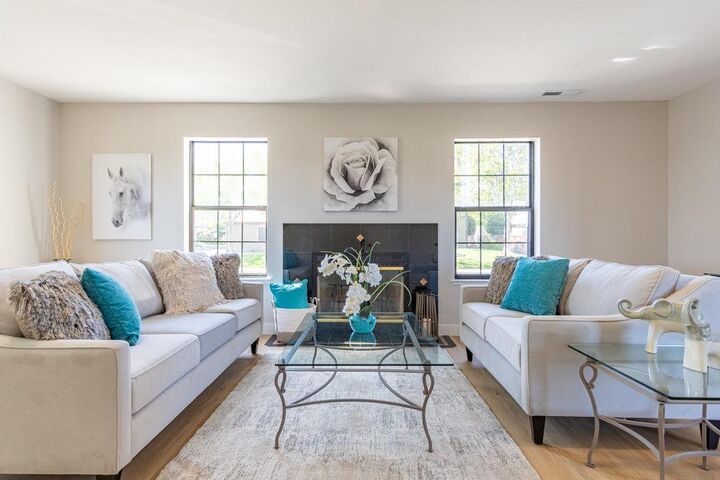 Property Photo:  