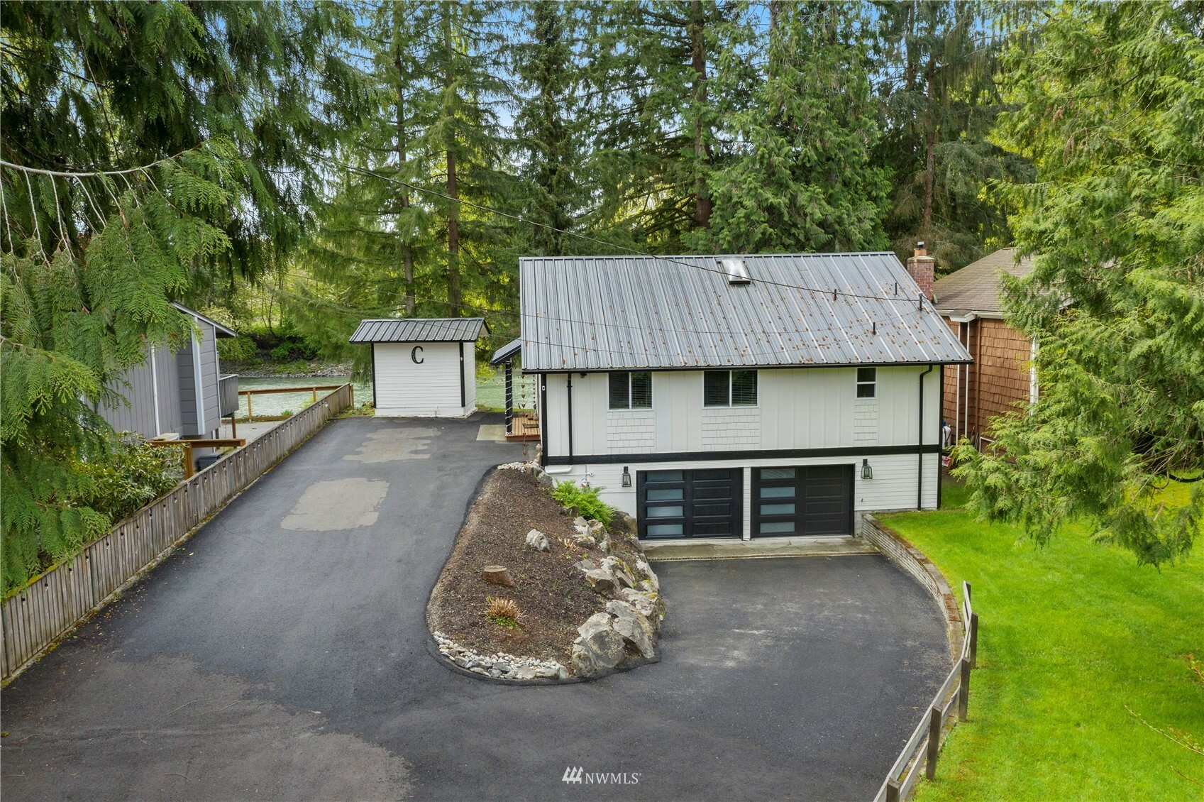 Property Photo:  17206 116th Place NE  WA 98223 