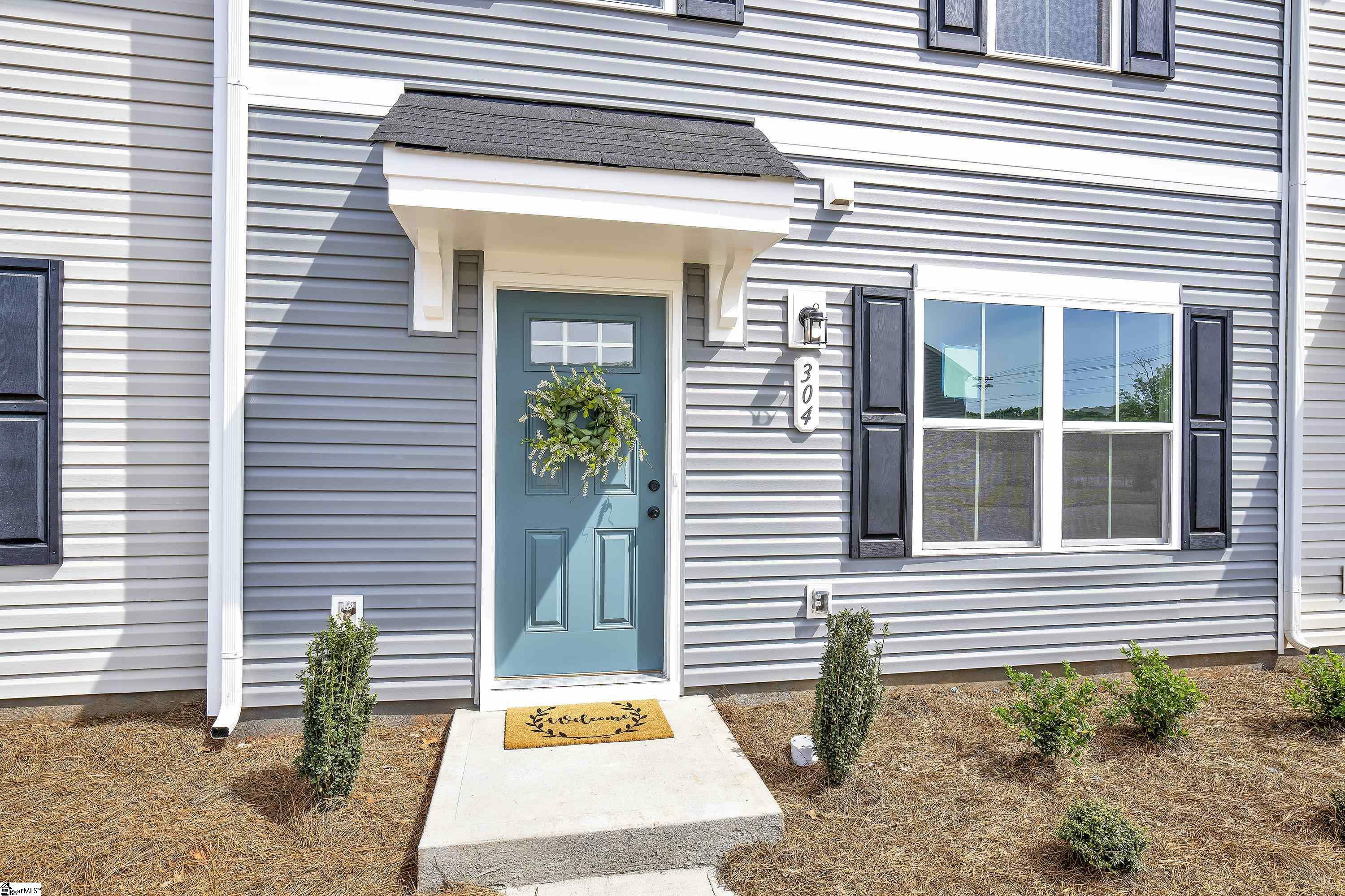 Property Photo: 304 Bristling Briar Trail SC 29617