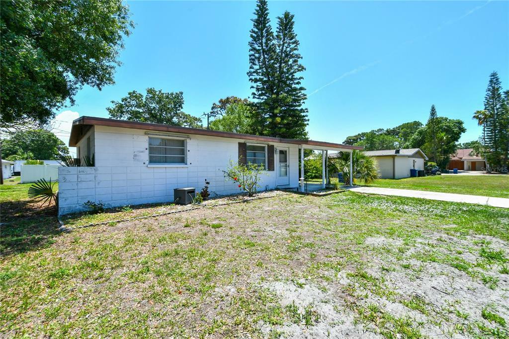 Property Photo:  1793 Banyan Drive  FL 34293 