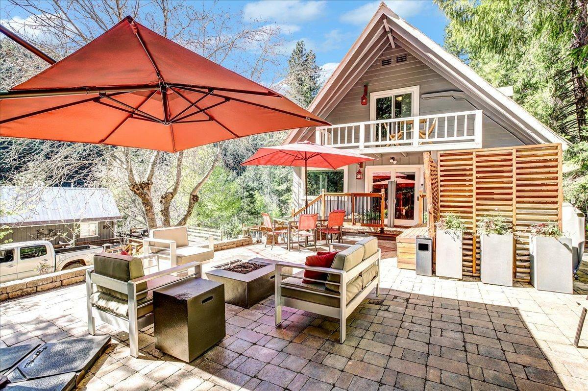 Property Photo: 123 E River Street CA 95936