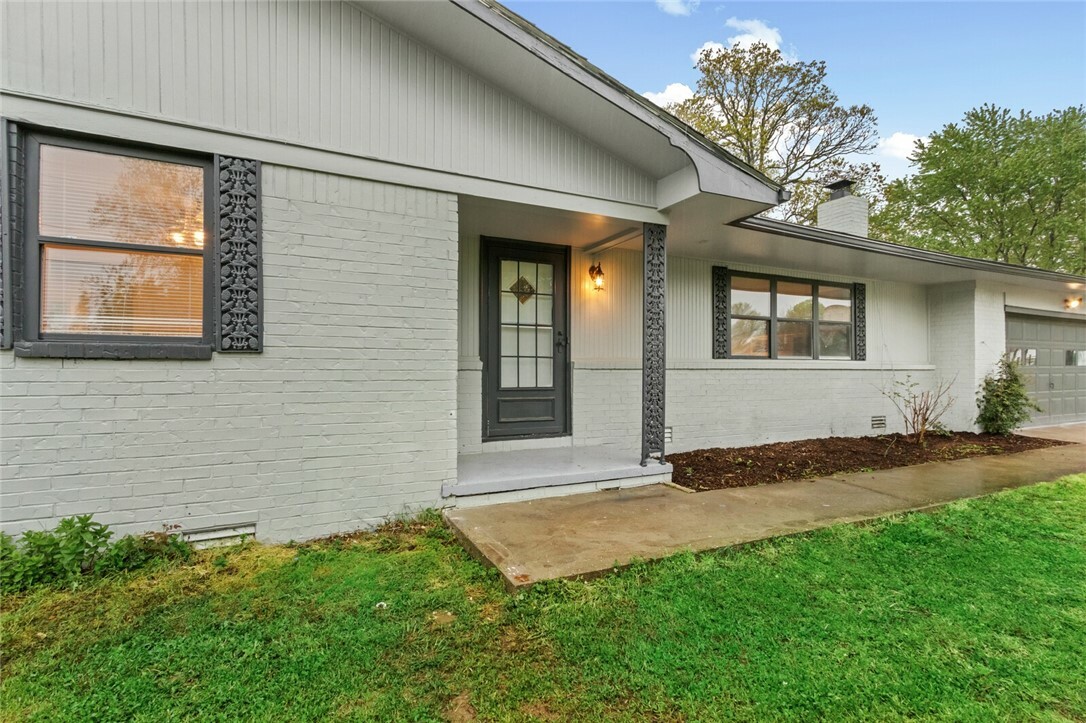 Property Photo:  111 North Drive  AR 72756 