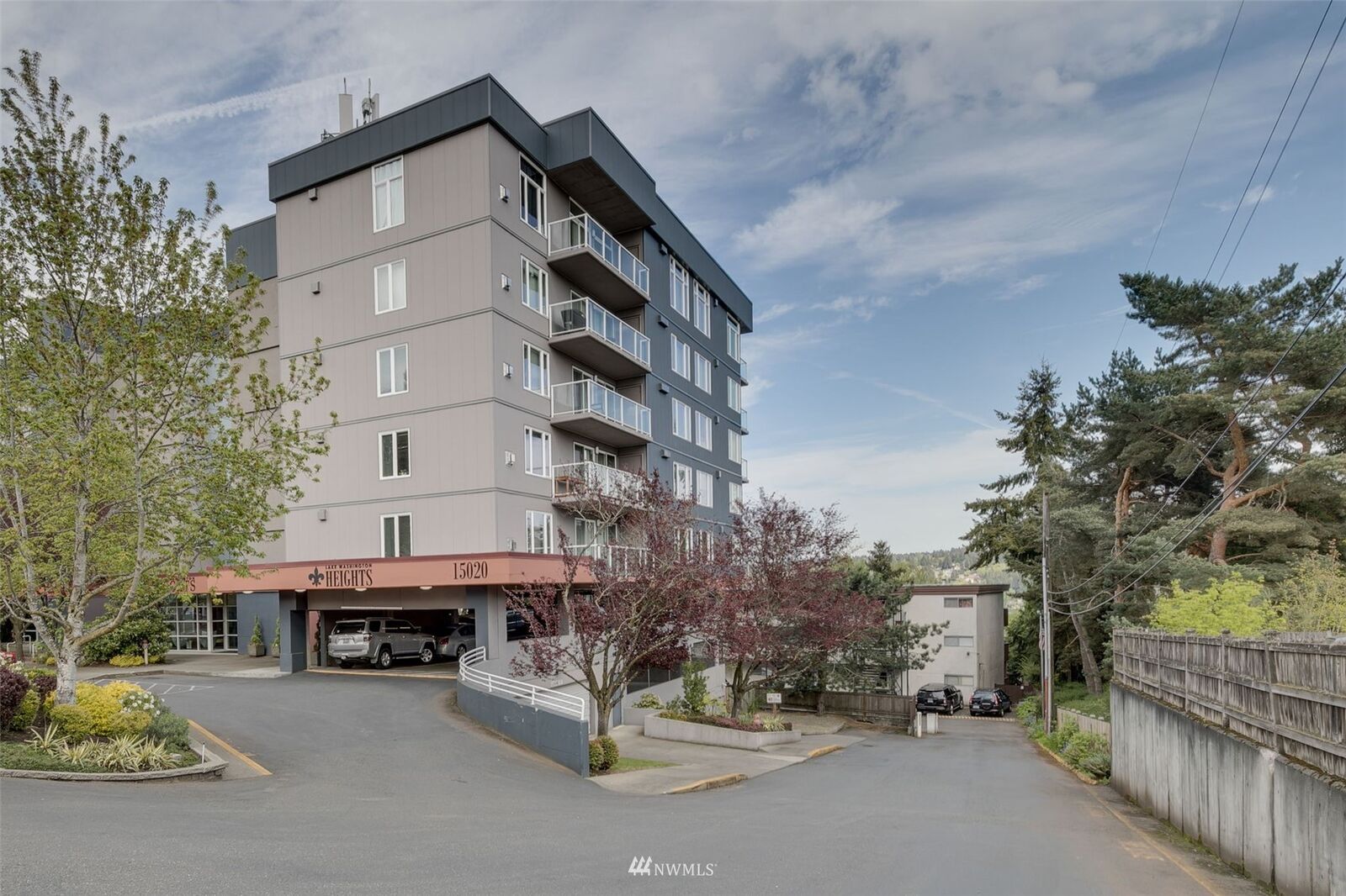 Property Photo: 15020 Bothell Way NE 205 WA 98155