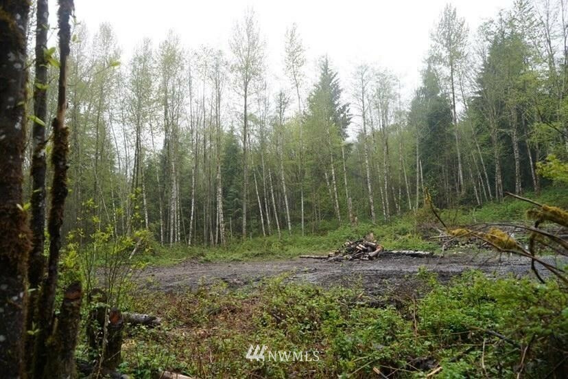 Property Photo:  18320 48th Street NE  WA 98290 