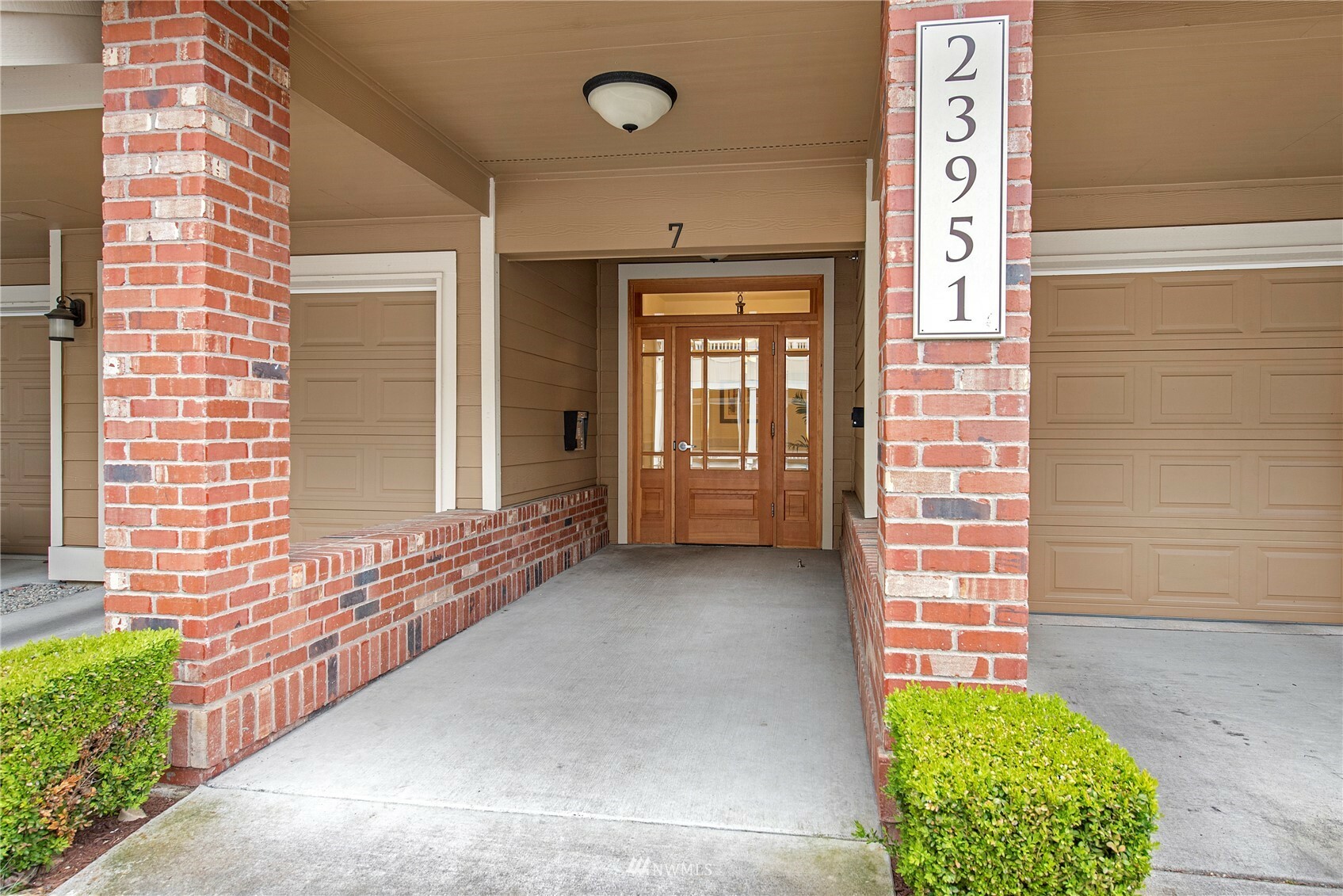 Property Photo:  23951 NE 115th Lane 304  WA 98053 