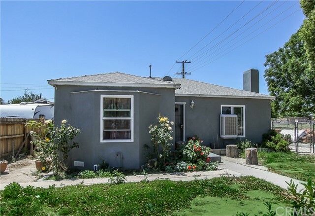 Property Photo:  1195 Magnolia Avenue  CA 92411 