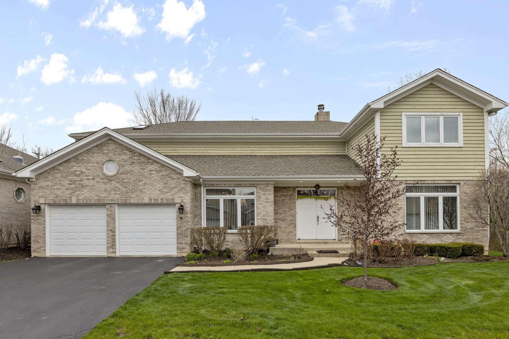 Property Photo:  1035 Sanctuary Court  IL 60061 