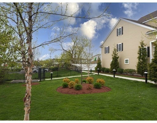 Property Photo: 60 Lenox 9 MA 02062