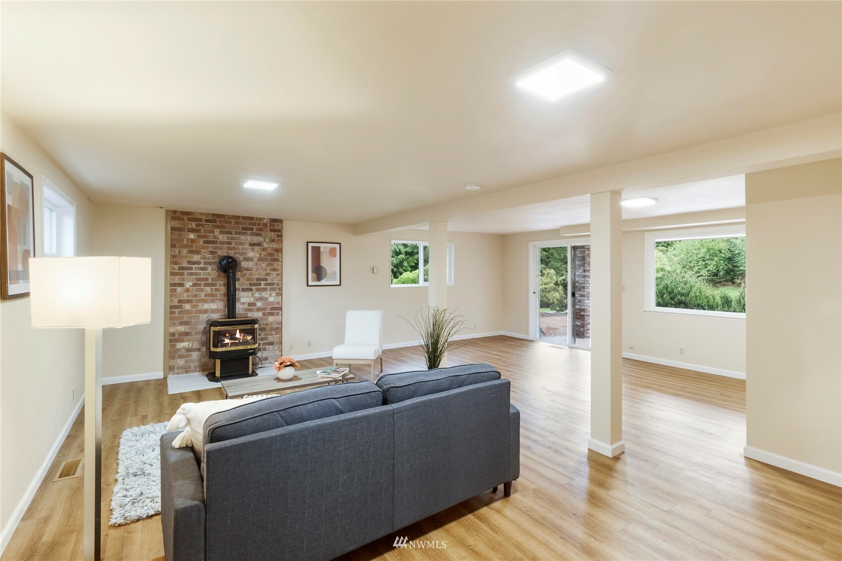 Property Photo: 11642 SE 288th Street WA 98092