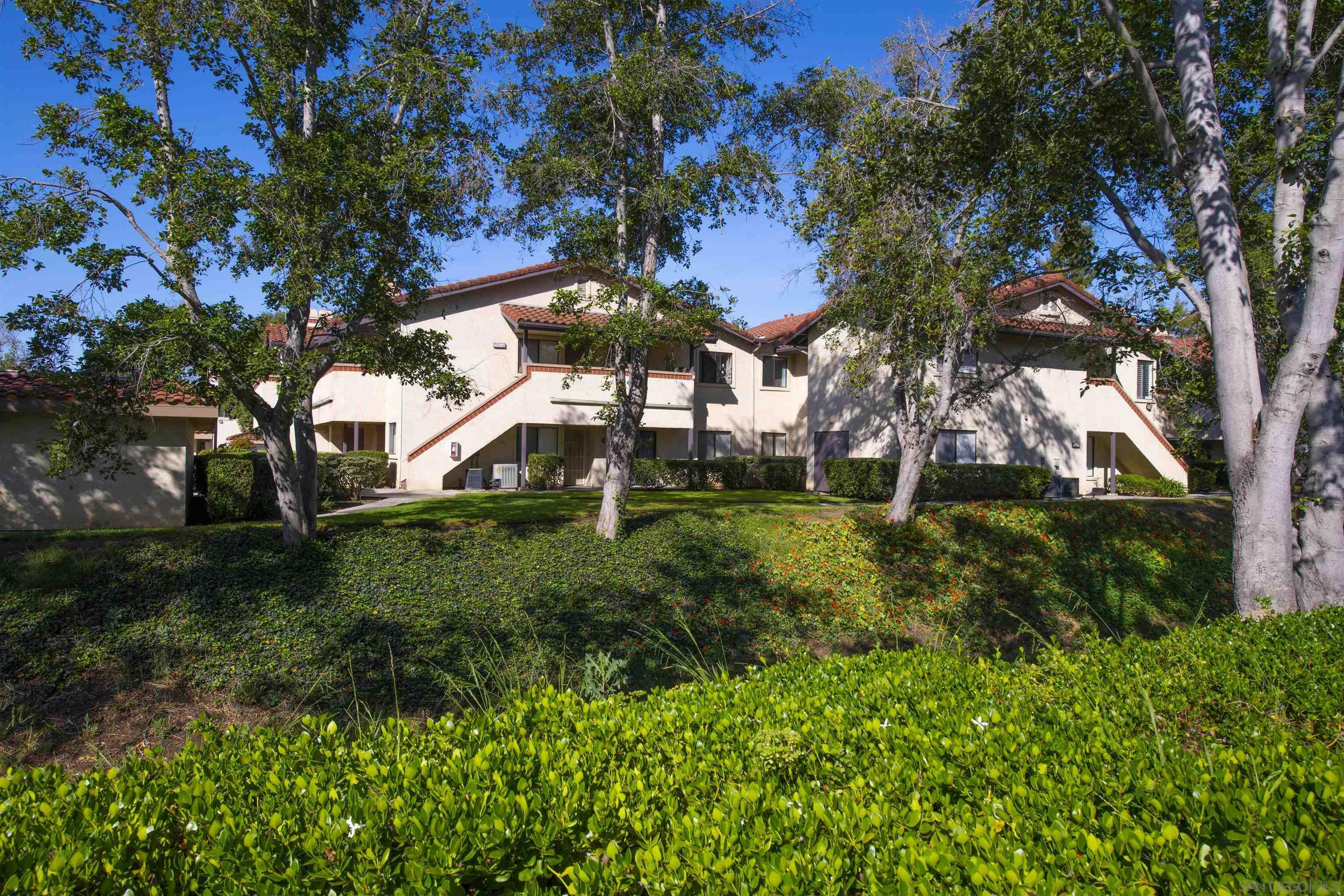 Property Photo:  992 Lupine Hills Dr 102  CA 92081 