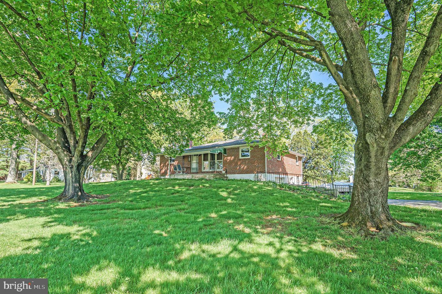 Property Photo: 420 Evansburg Road PA 19426