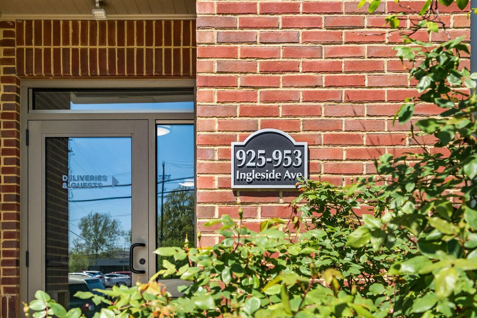 Property Photo:  925 Ingleside Avenue  OH 43215 