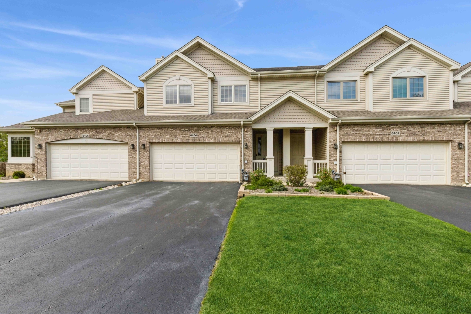 Property Photo:  6404 Cunningham Court  IL 60031 