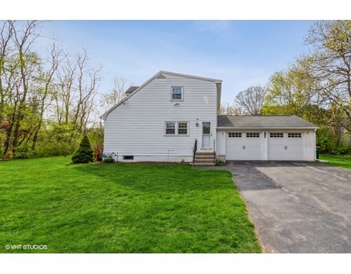 Property Photo: 400 Mendon Rd MA 02760