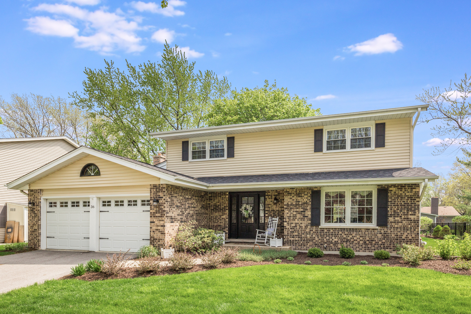 Property Photo: 36 Westmoreland Lane IL 60540