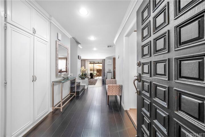 5243 Yarmouth Avenue 31  Encino CA 91316 photo