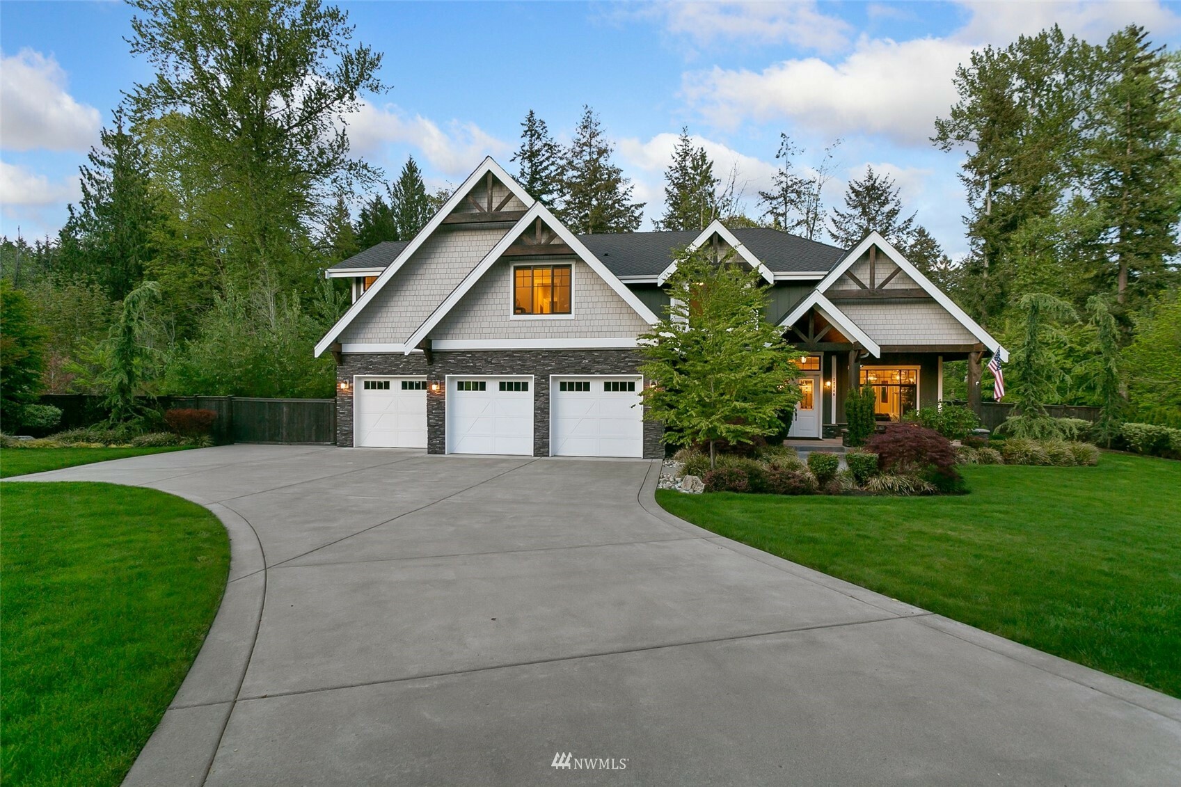 Property Photo: 22340 NE 65th Place WA 98053