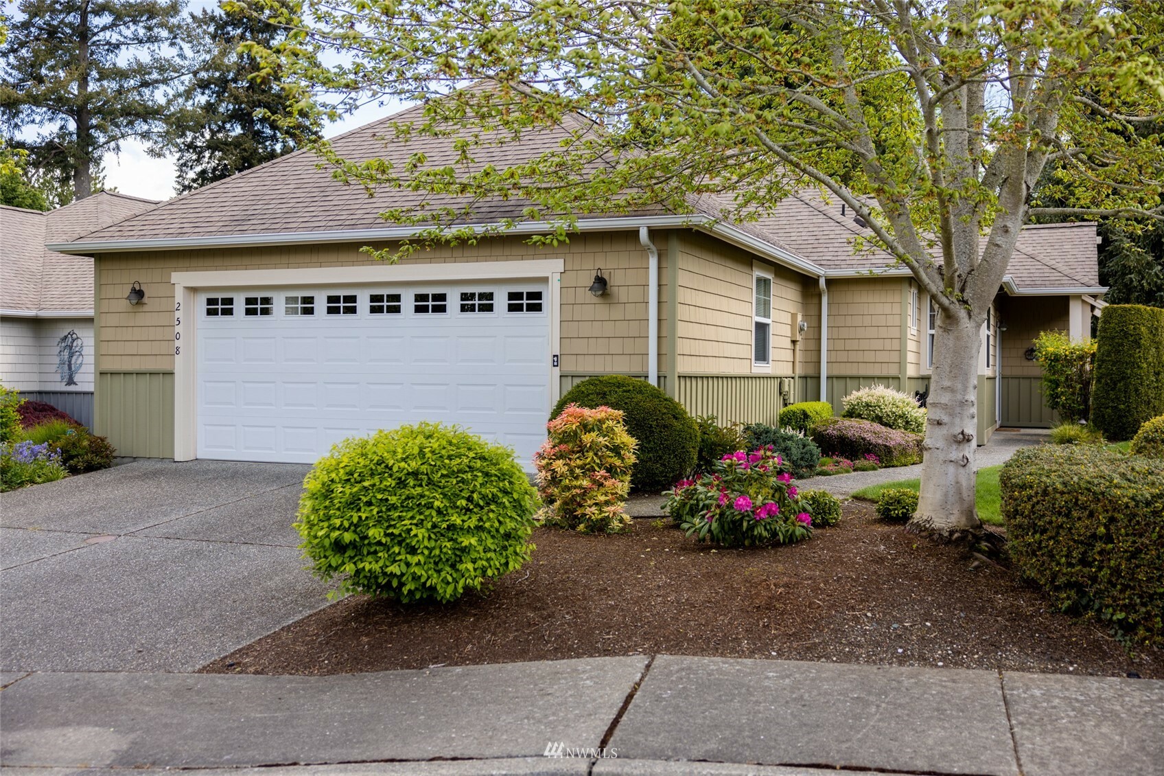 Property Photo:  2508 Stonebridge Way  WA 98273 