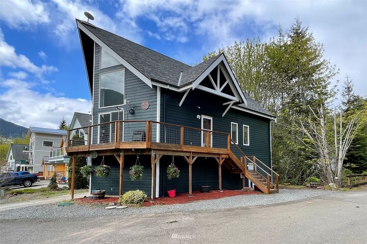 Property Photo: 521 Maple Grove Road WA 98363