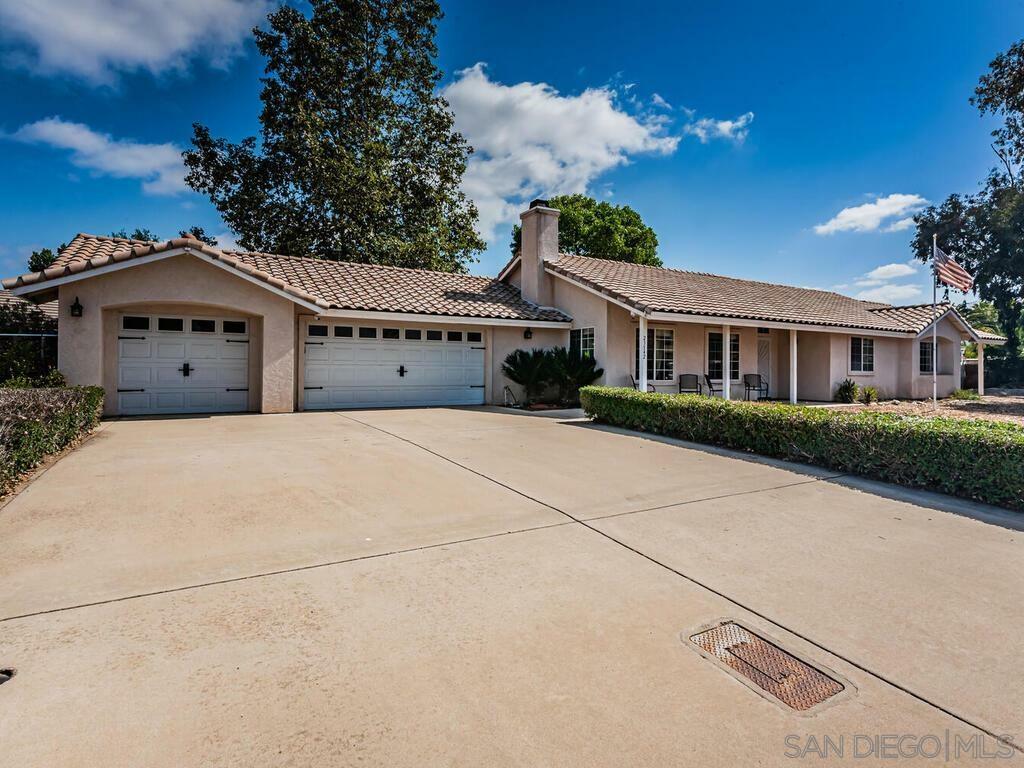 Property Photo:  23542 Bassett Way  CA 92065 