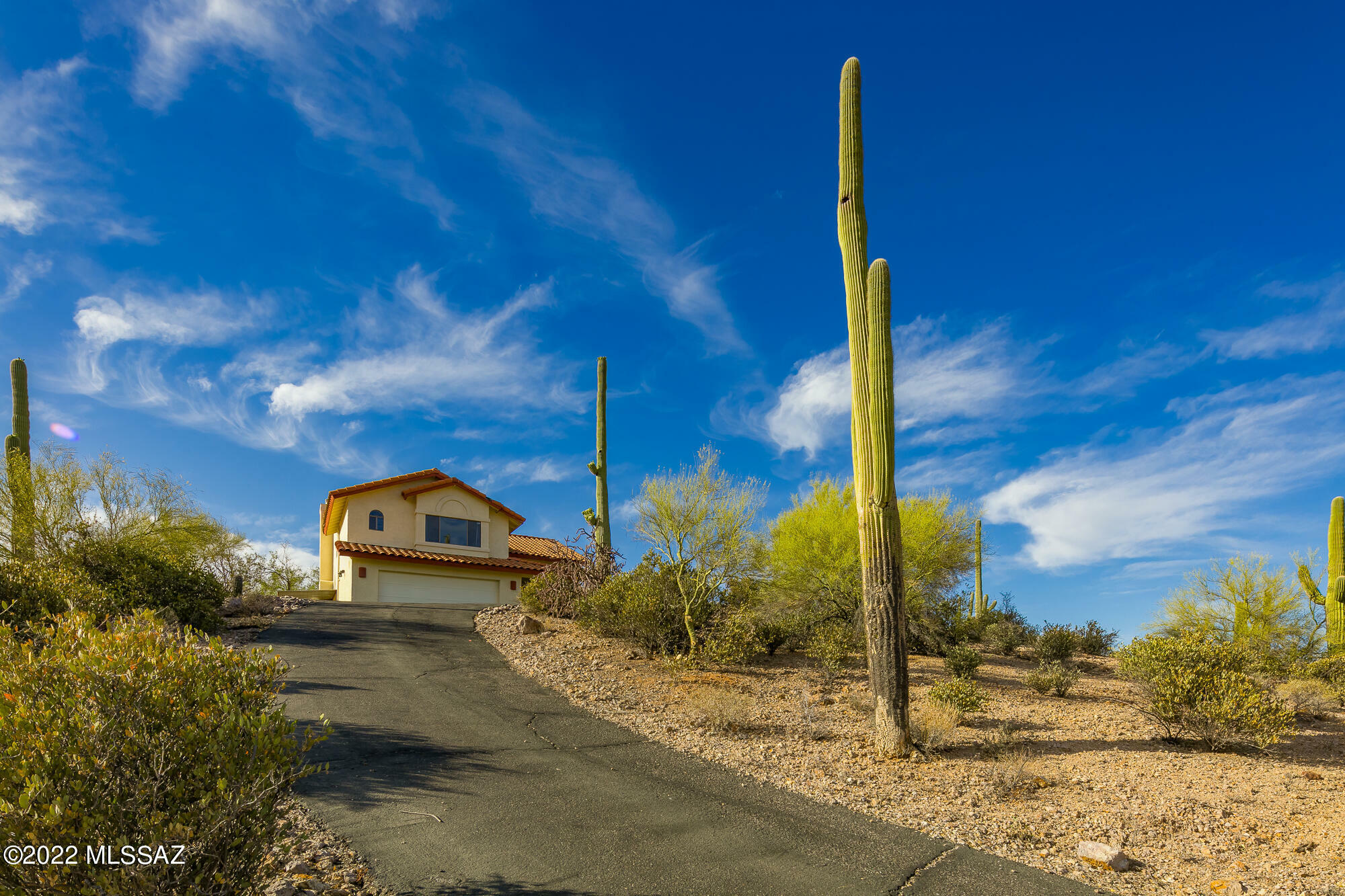 Property Photo:  5600 W Placita Del Risco  AZ 85745 