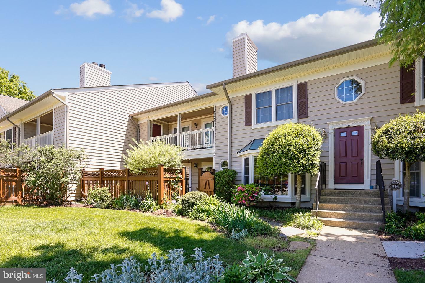 Property Photo: 6126 Essex House Square A 6126A VA 22310