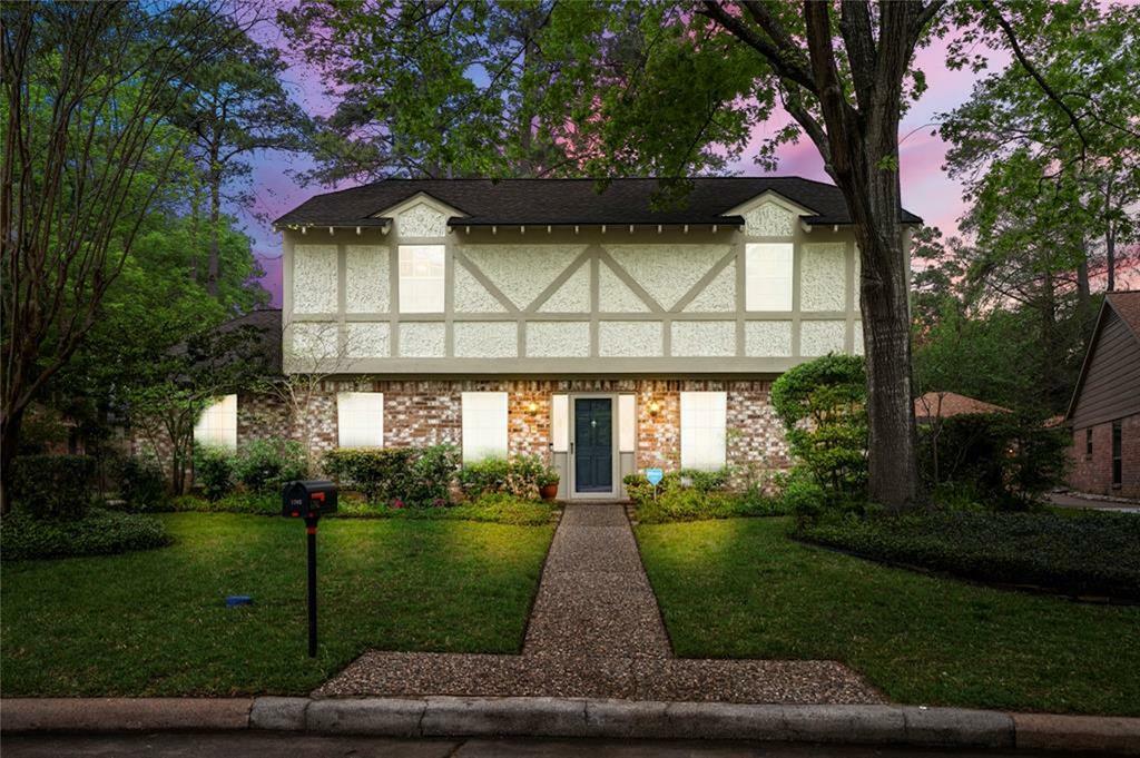Property Photo: 5702 Vestavia Drive TX 77069