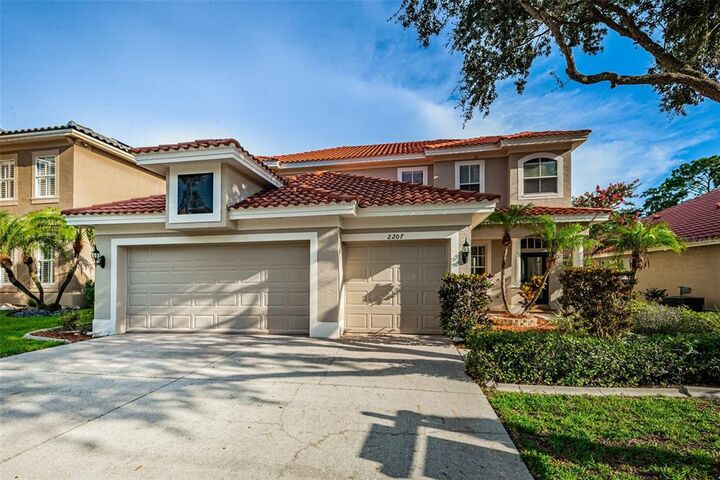 Property Photo:  2207 Margaret Way  FL 34698 