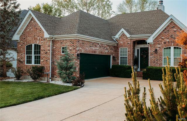 Property Photo:  525 Fairway Oaks Drive  MO 63025 