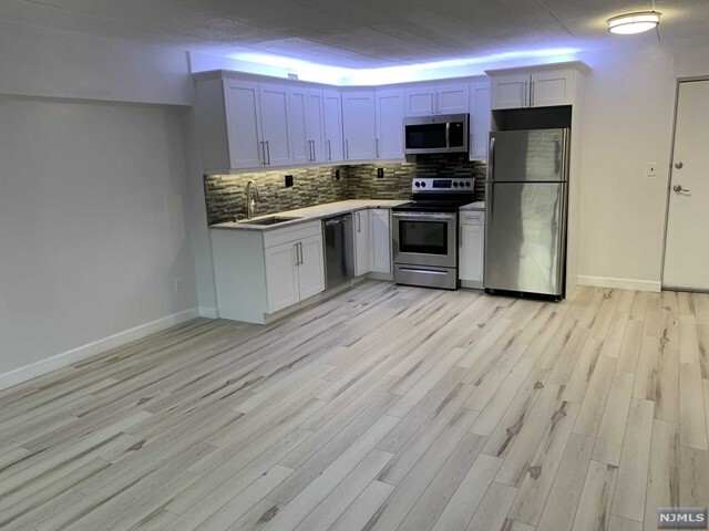 Property Photo: 300 Lookout Avenue B1 NJ 07601