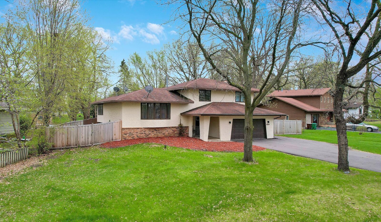 Property Photo: 12821 Overlook Road MN 55327