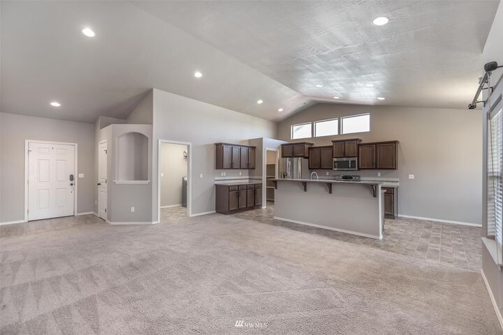 Property Photo:  805 S Blessing Street  WA 98837 