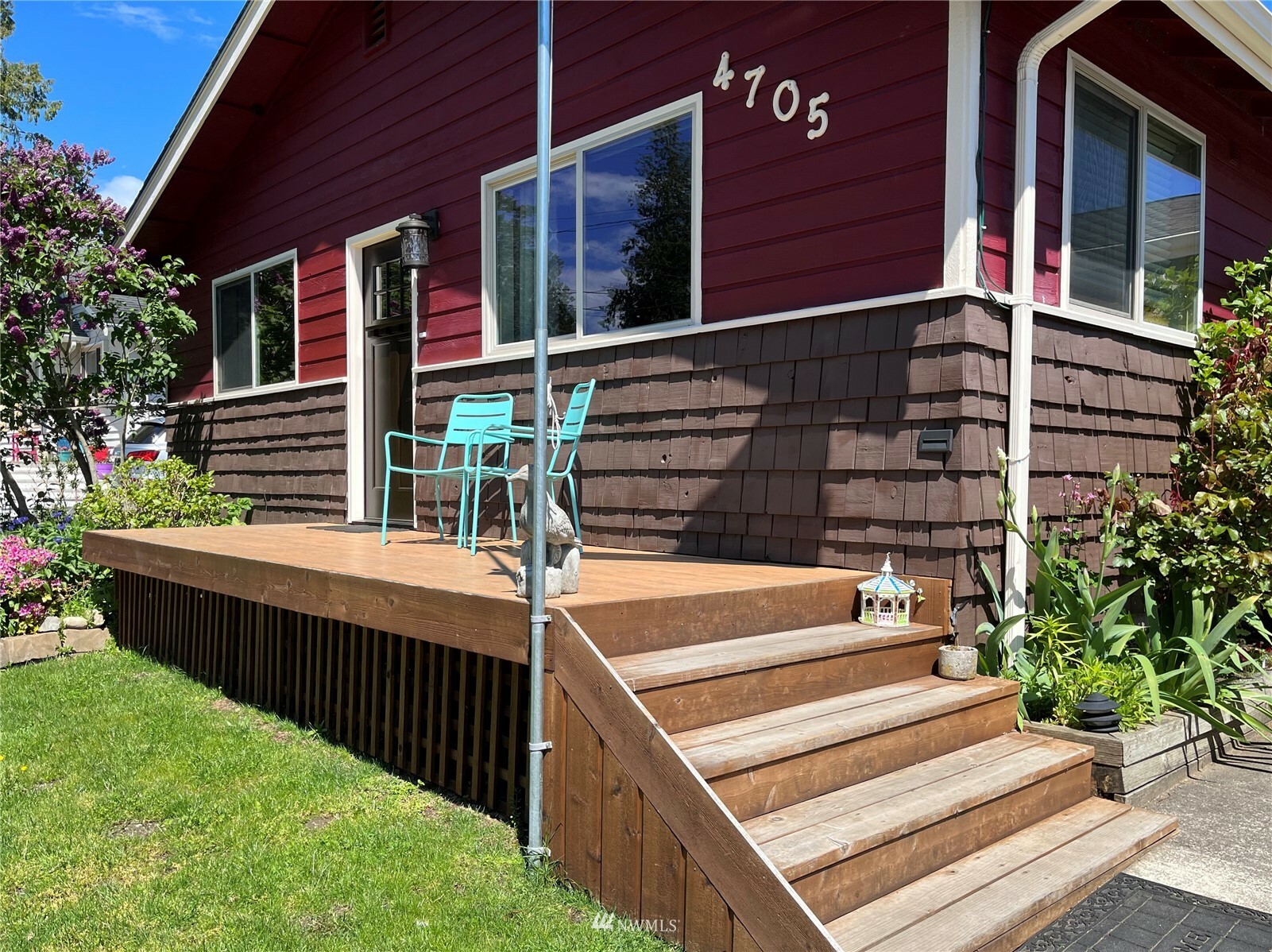 Property Photo:  4705 Neptune Circle  WA 98248 