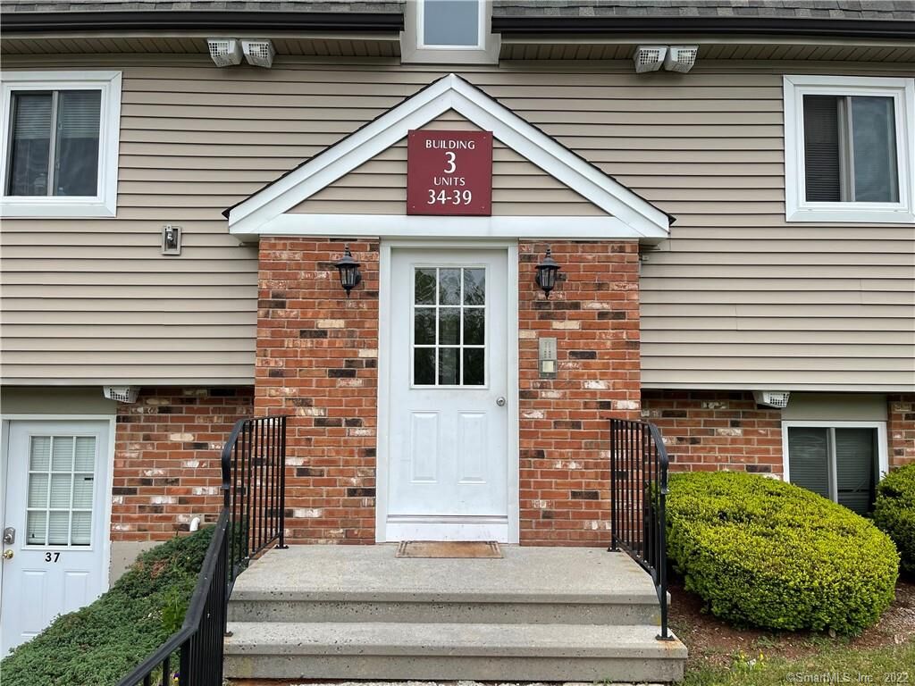 Property Photo: 36 Evergreene 36 CT 06492