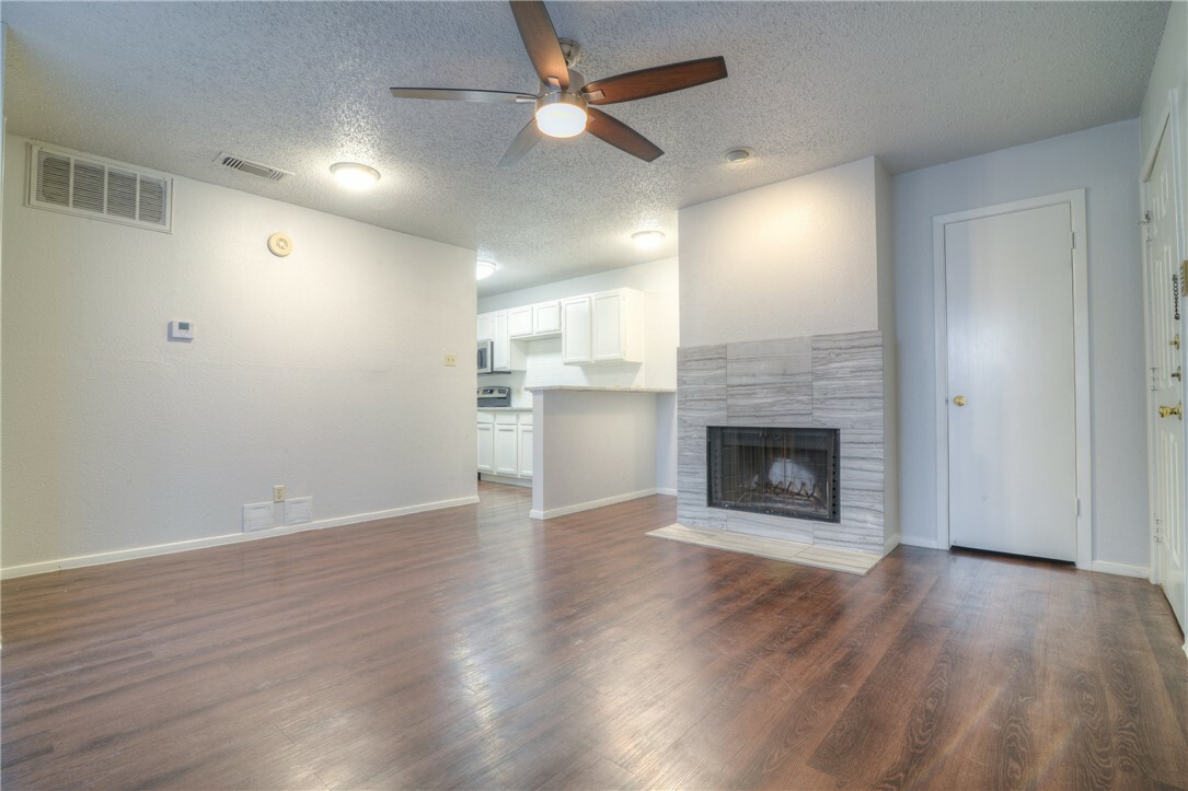 Property Photo:  3115 Helms Street 106  TX 78705 