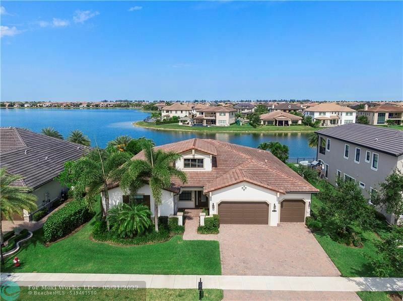 Property Photo:  8845 Watercrest Cir E  FL 33076 