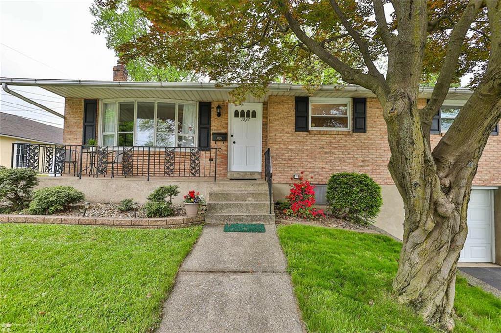 Property Photo:  1637 West Cedar Street  PA 18102 