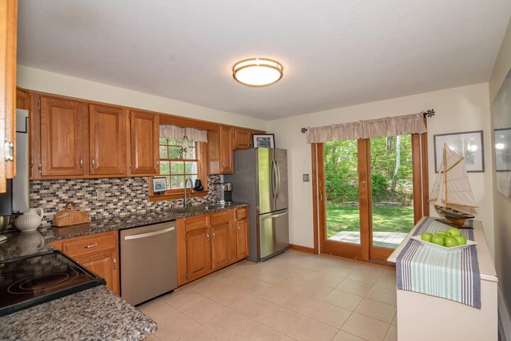 Property Photo:  28 Joanne Drive  NH 03106 