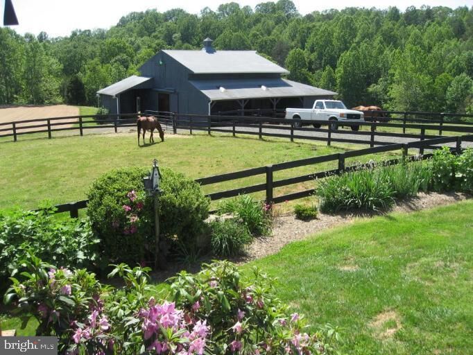Property Photo:  7926 Belmont Court  VA 20115 