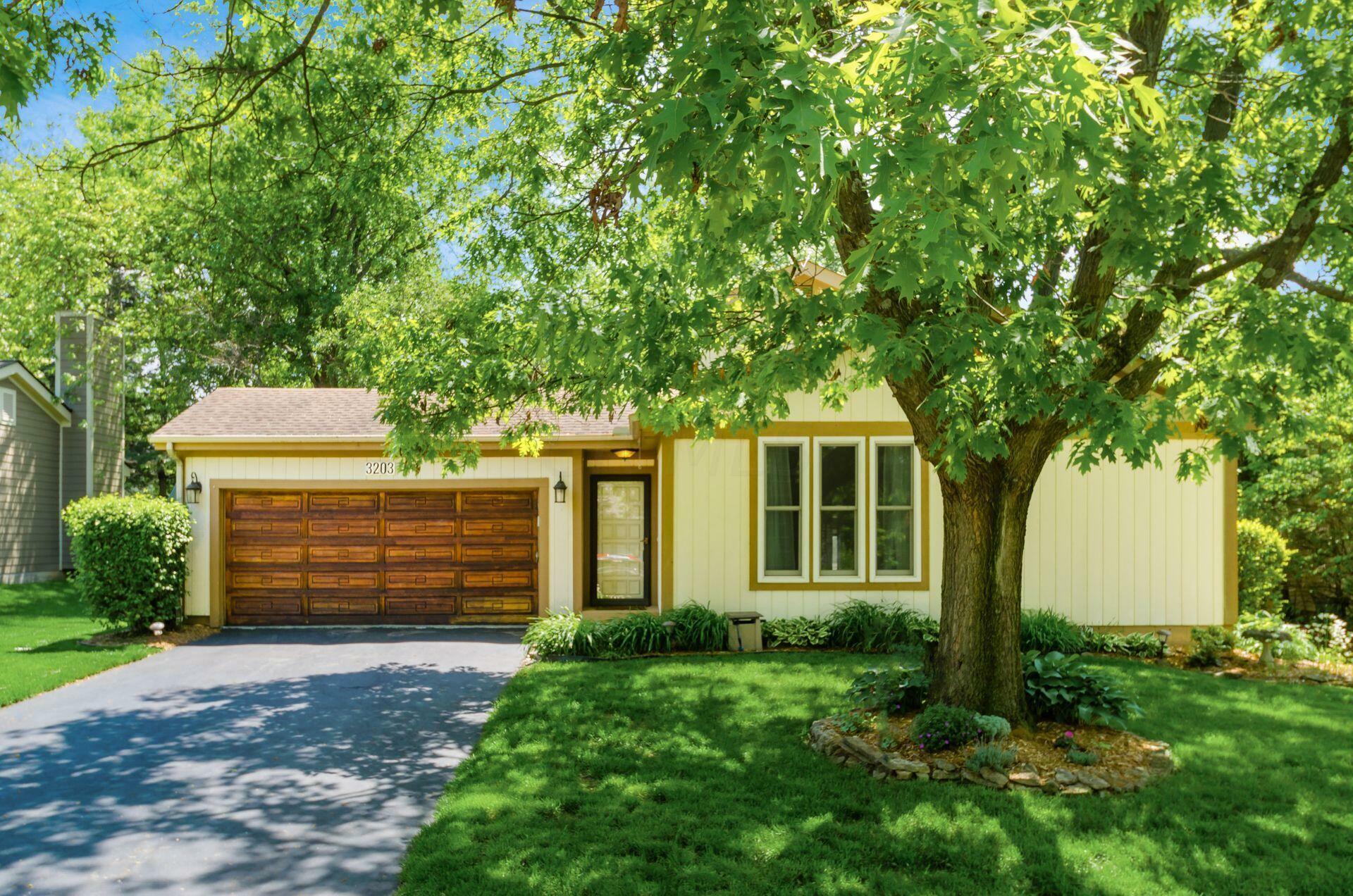 Property Photo: 3203 Needham Drive OH 43017