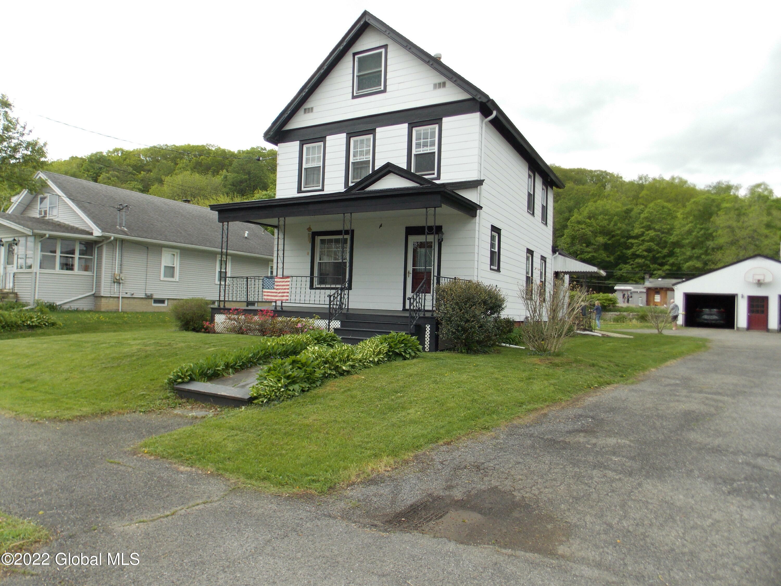 Property Photo:  989 Altamont Boulevard  NY 12009 