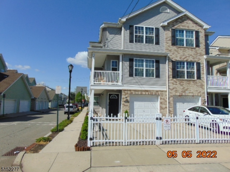 Property Photo:  68 Magnolia  NJ 07206 