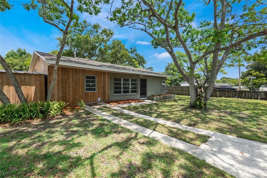 Property Photo:  2715 Sanford Avenue  FL 32773 