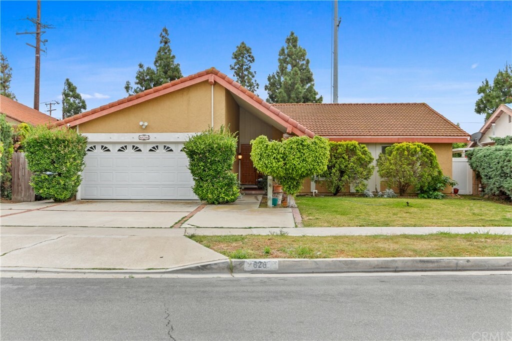 Property Photo: 626 W Alpine Avenue CA 92707