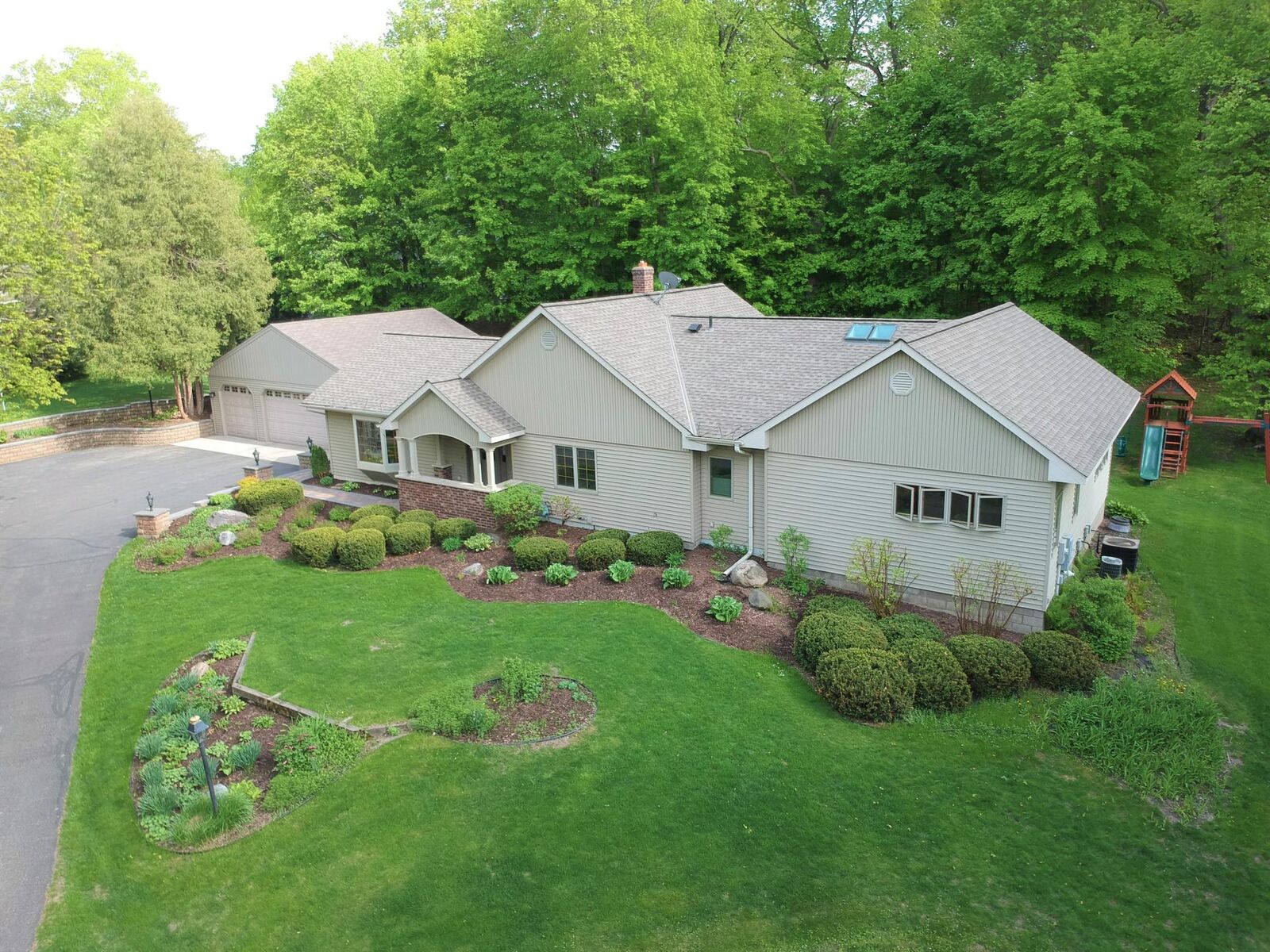 Property Photo:  3845 N Shore Drive  MN 55364 