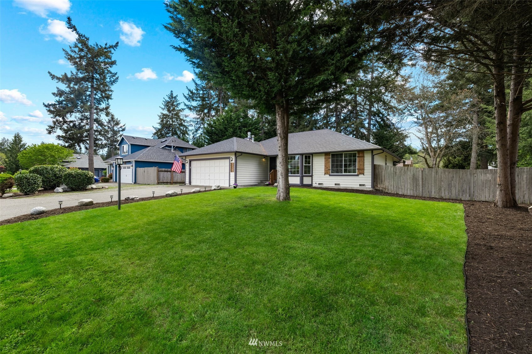 Property Photo:  24114 33rd Avenue E  WA 98387 